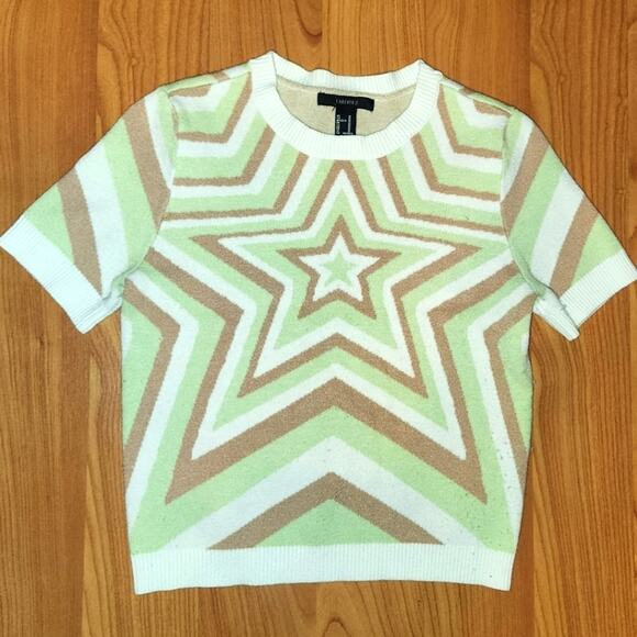 Forever 21 Tops - Forever 21 Star Trace Short Sleeve sz M EUC